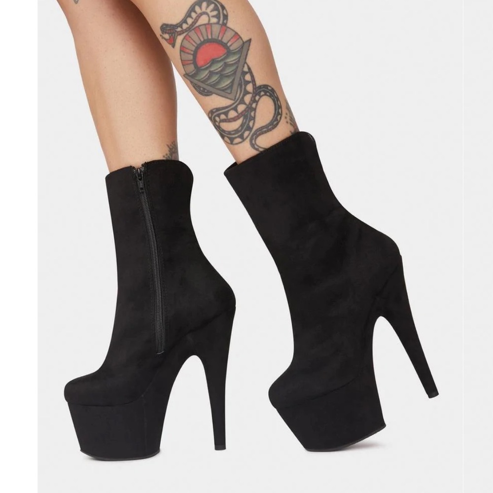 Pleaser Adore Platform Boots Size 5